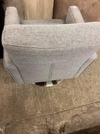 Grijze fauteuil met draaipoot, Ophalen, ., ., .