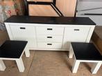 Dressoir met 2 tafeltjes 2 meter lang, Ophalen
