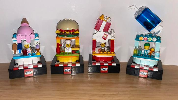 LEGO Bricktober Brick Bites Sets 2024 Toys "R" Us Exclusive, Kinderen en Baby's, Speelgoed | Duplo en Lego, Zo goed als nieuw
