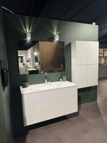Showroom - badkamermeubel Kvik beschikbaar voor biedingen
