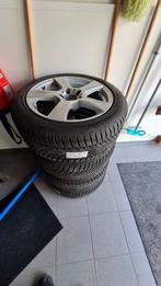 17" Lichtmetalen velgen + Winterbanden (Mercedes), Auto-onderdelen, Overige Auto-onderdelen, Gebruikt, Ophalen of Verzenden