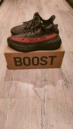 Yeezy  boost 350 V2 carbon Beluga maat 44, Ophalen of Verzenden, Gedragen, Overige kleuren