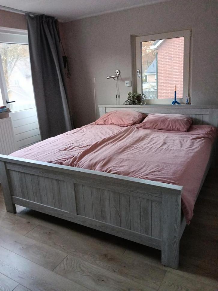 Houten bed ledikant 180x200 - Morgana Speciaal, Huis en Inrichting, Slaapkamer | Bedden, Zo goed als nieuw, Tweepersoons, 180 cm