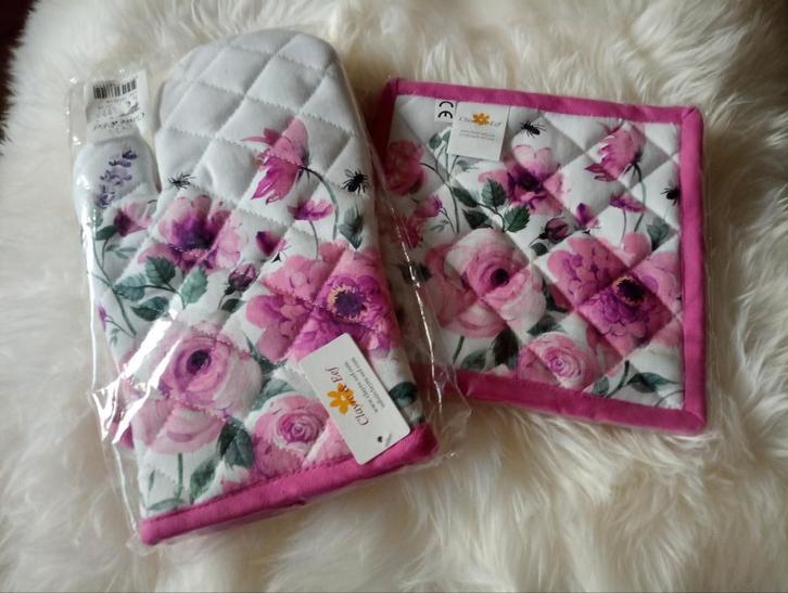 Clayre & Eef pannenlap en ovenwant met rozen afbeelding, Huis en Inrichting, Keuken | Textiel, Nieuw, Ophalen of Verzenden