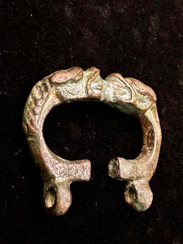 Middeleeuws Bronzen Artefact (12e-14e eeuw) beschikbaar voor biedingen