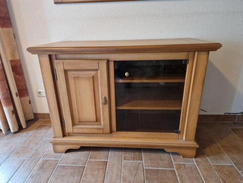 Houten TV-meubel met glazen deur, Huis en Inrichting, Kasten | Televisiemeubels, Gebruikt, Minder dan 100 cm, 50 tot 100 cm, 25 tot 50 cm