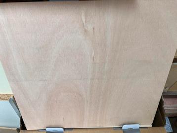 10 gelijke platen 50 x 45 cm beschikbaar voor biedingen