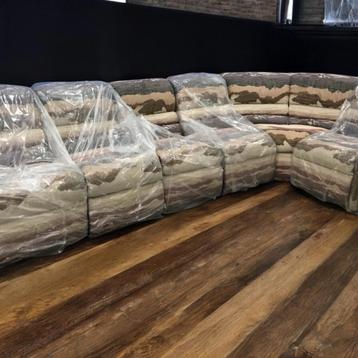 Hoekbank-rechte bank 6 p. met relax systeem in stof La-Z-Boy beschikbaar voor biedingen