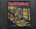 Iron Maiden mooie piece of mind 2011 patch 117, Nieuw, Kleding, Verzenden