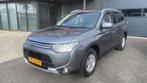 Mitsubishi Outlander 2.0 Phev 4WD CVT 5P 2015 Grijs Nwe APK, Auto's, Mitsubishi, Origineel Nederlands, Te koop, Zilver of Grijs