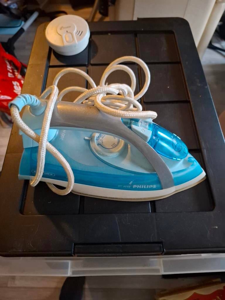 Philips GC3220 Strijkijzer - Zo goed als nieuw!, Ophalen of Verzenden, Zo goed als nieuw, Strijkijzer met snoer