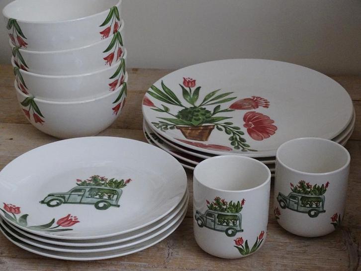 Servies MICA Decorations, beschilderd, nieuw, Huis en Inrichting, Keuken | Servies, Nieuw, Overige typen, Overige stijlen, Aardewerk