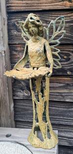 Tuinbeeld gietijzer abstracte fee met vogelbad., Ophalen of Verzenden, Nieuw, Metaal, Mensenbeeld