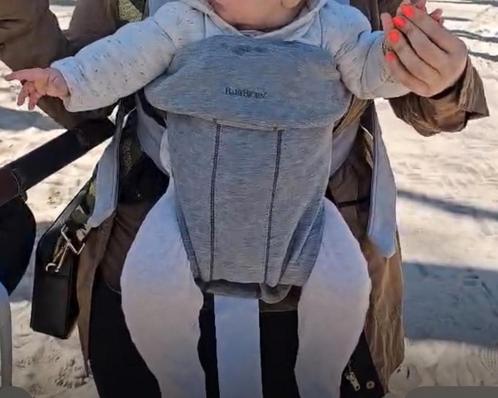 Babybjorn Draagzak Mini, Kinderen en Baby's, Babydragers en Draagdoeken, Zo goed als nieuw, Ophalen of Verzenden