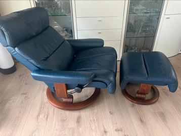 Stressless draaibare relaxfauteuil blauw leer. beschikbaar voor biedingen
