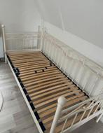 Bed+boden+matras, Ophalen, Zo goed als nieuw, Eenpersoons, Hout
