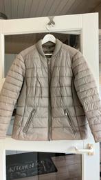 Mooie beige damesjas met ritsen mt 46, Ophalen of Verzenden, Zo goed als nieuw, Maat 46/48 (XL) of groter, Beige