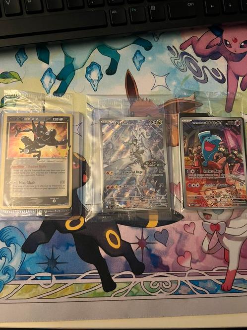 Pokemon collectie vintage, sealed en destined rivals hits!, Hobby en Vrije tijd, Verzamelkaartspellen | Pokémon, Zo goed als nieuw