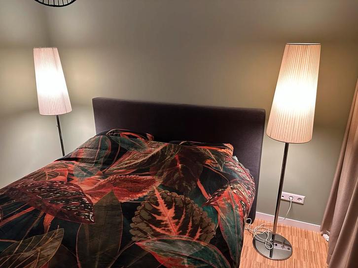 Mooie set van twee vloerlampen, Huis en Inrichting, Lampen | Vloerlampen, Gebruikt, 150 tot 200 cm, Metaal, Ophalen