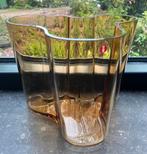 Iittala Alvar Aalto Savoy tafelvaas 160mm rio brown, Minder dan 50 cm, Glas, Ophalen of Verzenden, Zo goed als nieuw