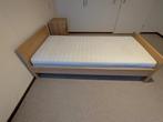 Houten Eenpersoonsbed met Matras, Ophalen, 90 cm, Eenpersoons, Beige