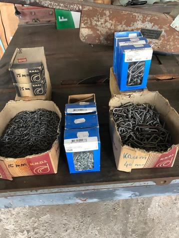 krammen gegalvaniseerd beschikbaar voor biedingen