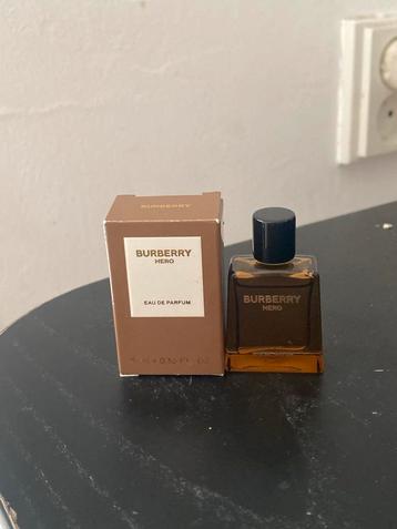 Burberry Hero Eau de Parfum 5ml - Nieuw beschikbaar voor biedingen