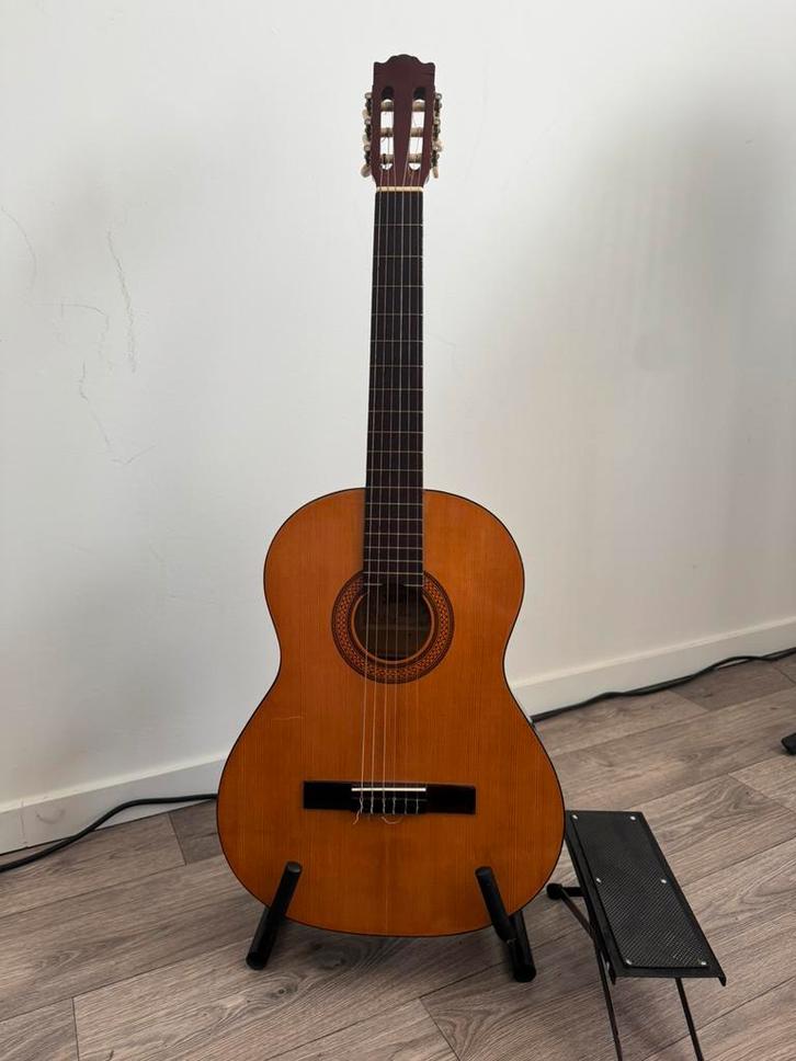 Gitaar Jason c-100, Muziek en Instrumenten, Snaarinstrumenten | Gitaren | Akoestisch, Zo goed als nieuw, Klassieke of Spaanse gitaar