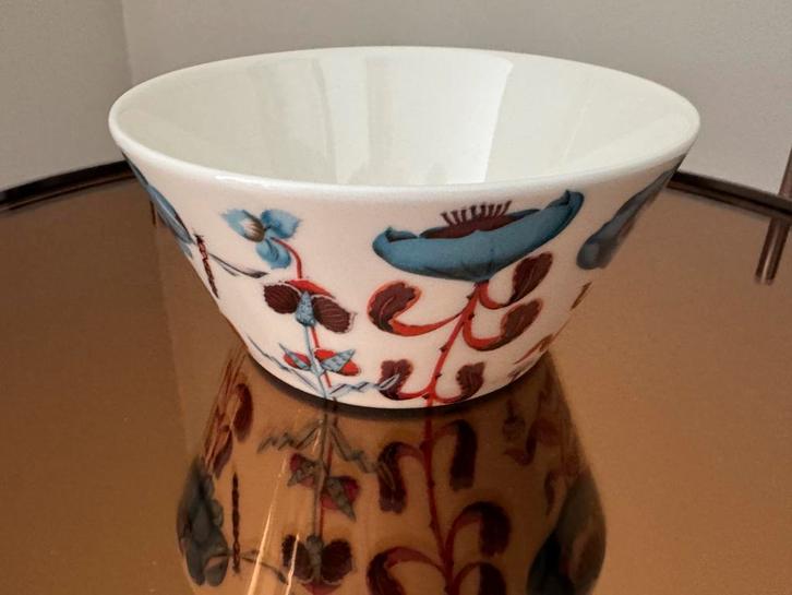 Iittala Korento Blue bowl 0.6l- discontinued collectors, Huis en Inrichting, Keuken | Servies, Zo goed als nieuw, Kom(men), Overige stijlen