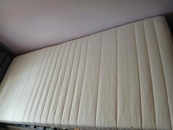 Matras 90x200 beschikbaar voor biedingen