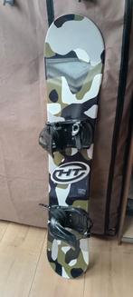 Snowboarden 150, Sport en Fitness, Snowboarden, Board, Zo goed als nieuw, Ophalen