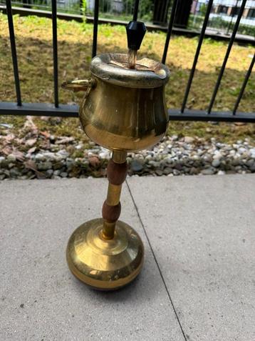 Staande messing asbak vintage beschikbaar voor biedingen