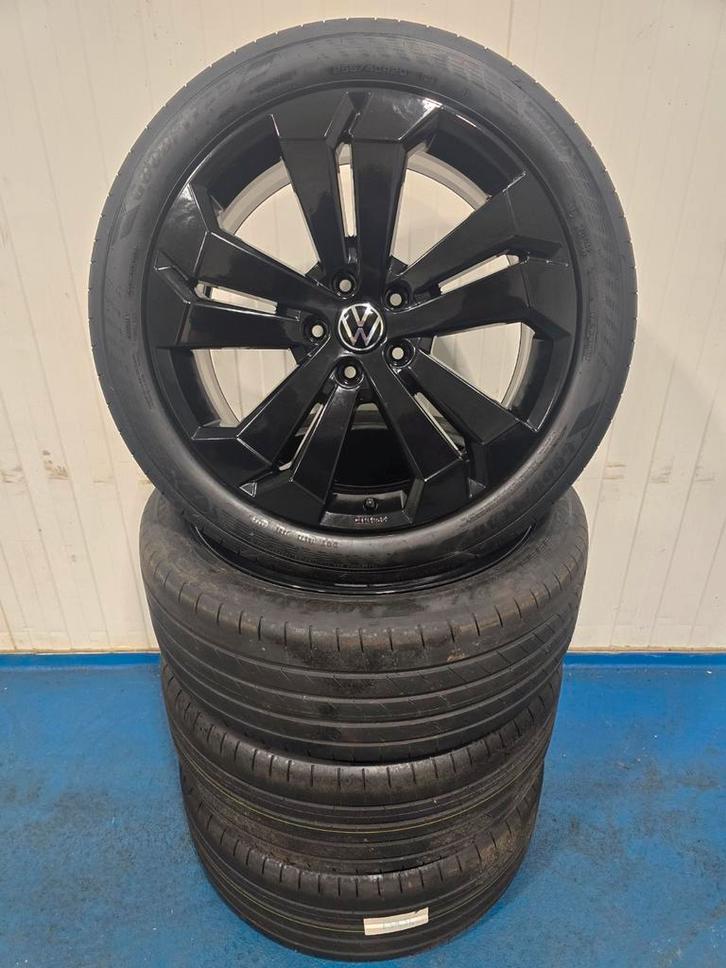 🌞Nieuwe originele VW Nazaré velgen 20 inch Goodyear T5 T6, Auto-onderdelen, Banden en Velgen, Banden en Velgen, Zomerbanden, 20 inch