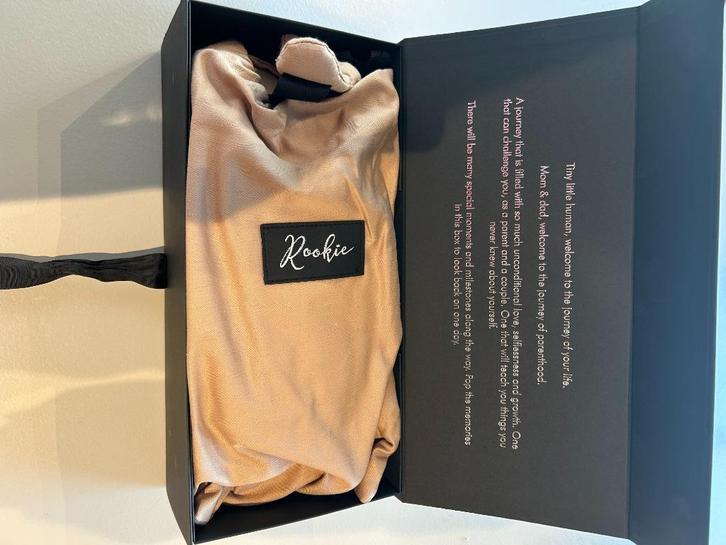NIEUW! Rookie Draagzak - Premium Elite - Latte, Kinderen en Baby's, Babydragers en Draagdoeken, Nieuw, Draagzak, Buik, Rug of Zij
