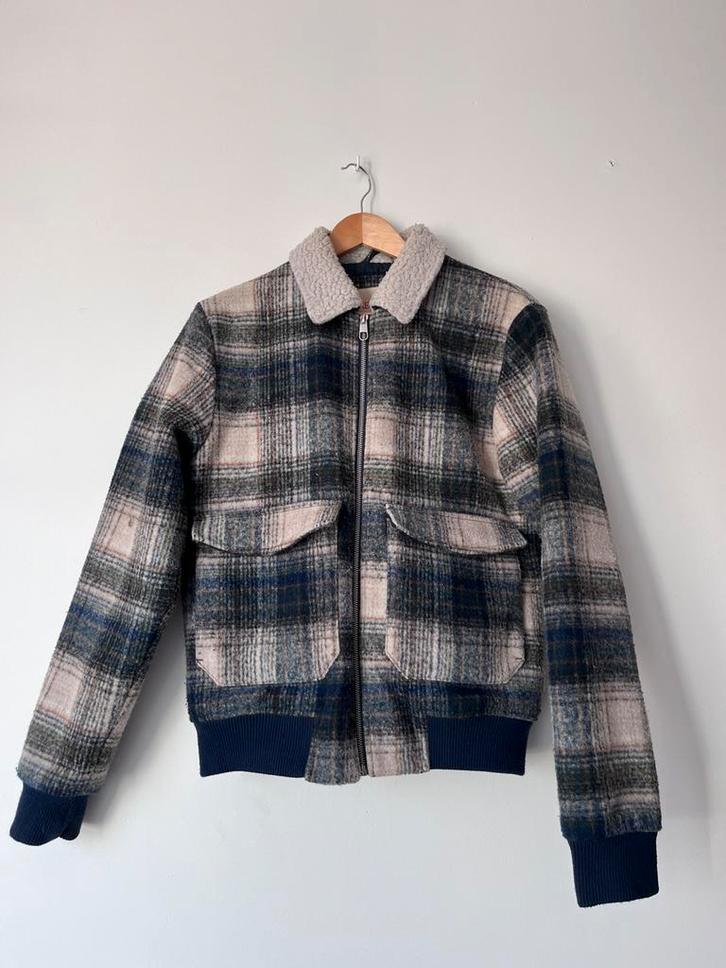 Stoere jas met ruiten van Revolution met teddy kraag, Kleding | Dames, Jassen | Winter, Zo goed als nieuw, Blauw, Ophalen of Verzenden