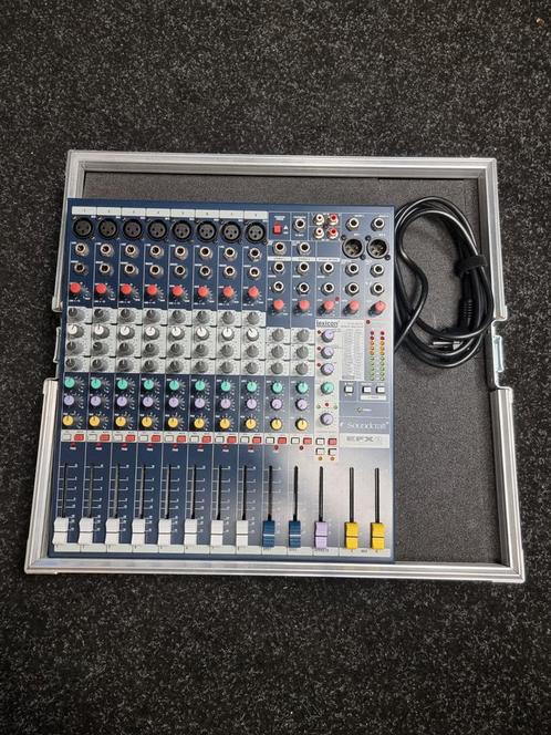 Soundcraft EFX8 Mengpaneel + Flightcase, Muziek en Instrumenten, Mengpanelen, Zo goed als nieuw, 5 tot 10 kanalen, Microfooningang