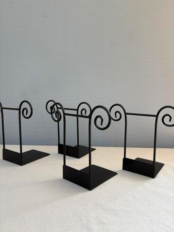 Vintage bruin metalen 2 set van 2 swirl boekensteunen h15cm beschikbaar voor biedingen