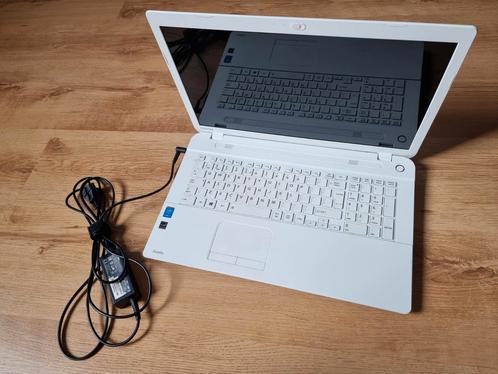 Toshiba, Computers en Software, Chromebooks, Gebruikt, 16 inch of meer, 4 GB of minder, 256 GB of meer, Ophalen of Verzenden
