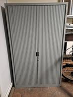 Gratis: metalen kast,werkkast,tuinkast,roldeurkast, Ophalen, Gebruikt, 100 tot 150 cm, Metaal