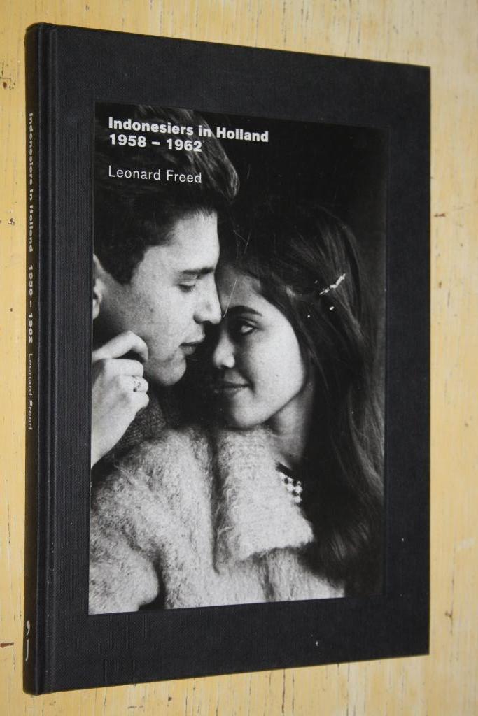 Leonard Freed Indonesiers in Holland Floor Wesseling, Boeken, Kunst en Cultuur | Fotografie en Design, Gelezen, Fotografen, Ophalen of Verzenden