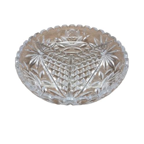 Vintage geslepen kristallen hapjesschaal, Huis en Inrichting, Keuken | Servies, Zo goed als nieuw, Schaal of Schalen, Overige stijlen