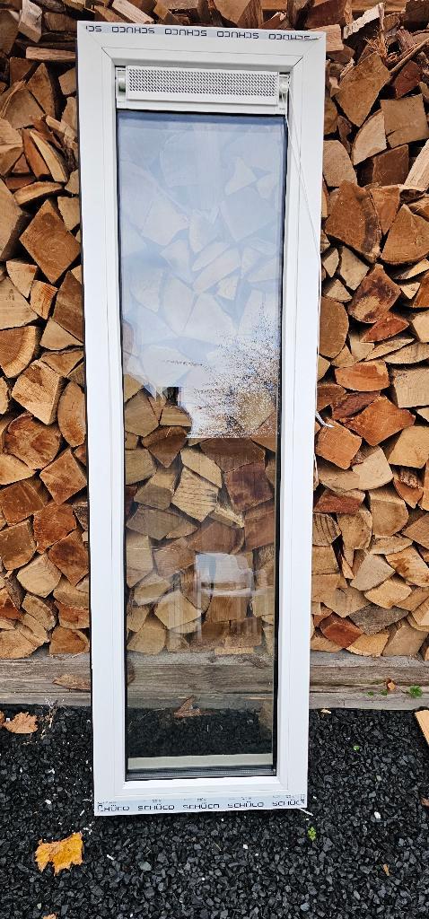 Schüco kunststof kozijn met triple HR+++ glasvent. rooster, Doe-het-zelf en Verbouw, Kozijnen en Schuifpuien, Zo goed als nieuw