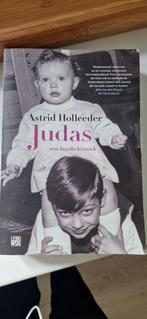 Astrid Holleeder - Judas, Boeken, Overige Boeken, Ophalen of Verzenden, Zo goed als nieuw, Astrid Holleeder