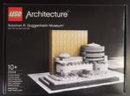 21004 Solomon R Guggenheim Museum - Lego Architecture, Ophalen of Verzenden, Zo goed als nieuw, Complete set, Lego