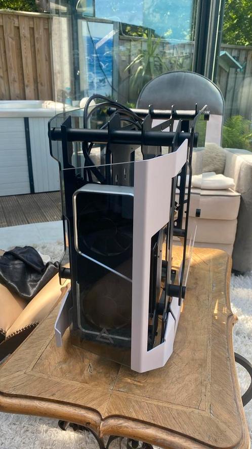 Antec Striker, pc case, Computers en Software, Desktop Pc's, Zo goed als nieuw, Ophalen