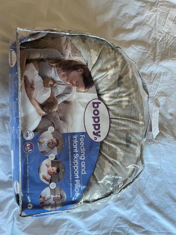Borstvoedingskussen boppy - Zo goed als nieuw! beschikbaar voor biedingen