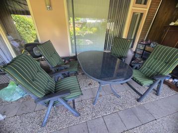 tuinset beschikbaar voor biedingen