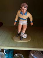 Akita Porseleinen Voetballer Beeldje, Antiek en Kunst, Ophalen of Verzenden