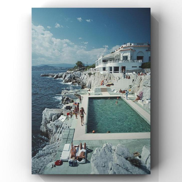 Slim Aarons – Hotel du Cap Eden-Roc, gefotografeerd  in 1969, Huis en Inrichting, Woonaccessoires | Wanddecoraties, Zo goed als nieuw