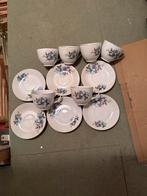 Vintage kopjes en schoteltjes met bloemmotief, Ophalen, Gebruikt, Overige stijlen, Kop(pen) en/of Schotel(s)